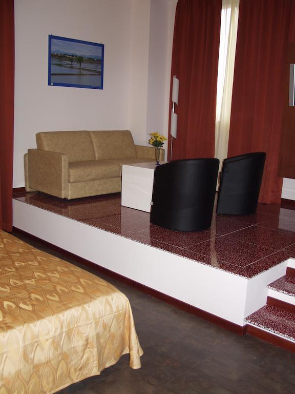 Hotel Mareschi Palace Novara Zewnętrze zdjęcie