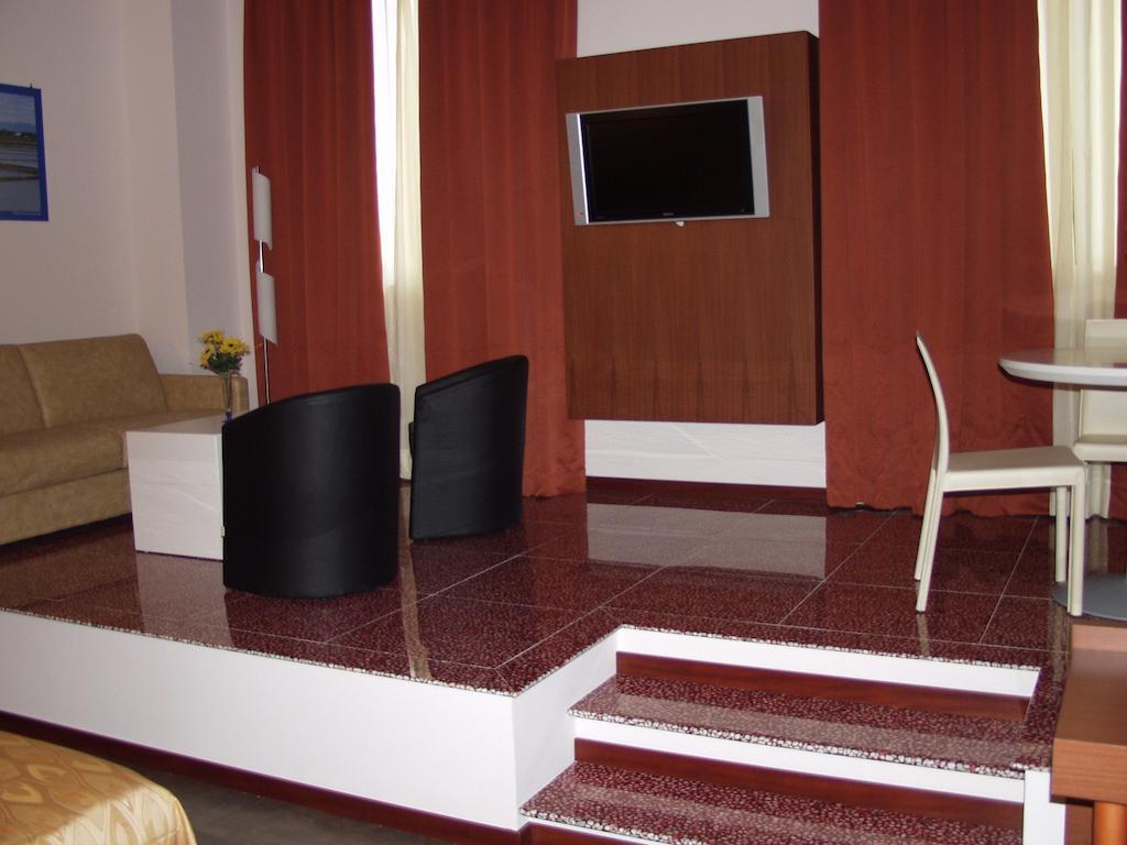Hotel Mareschi Palace Novara Zewnętrze zdjęcie