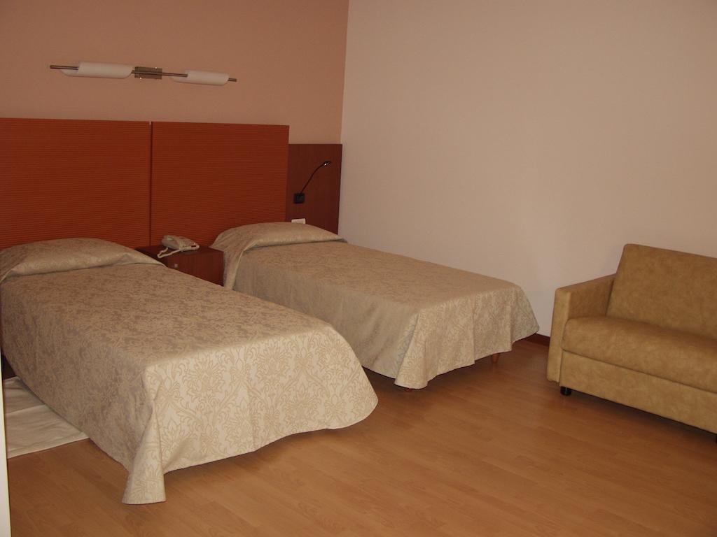 Hotel Mareschi Palace Novara Zewnętrze zdjęcie