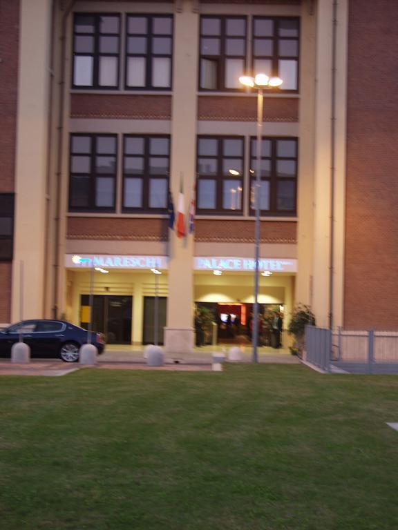Hotel Mareschi Palace Novara Zewnętrze zdjęcie
